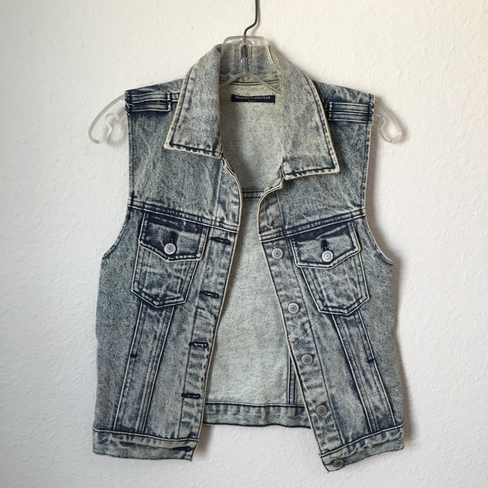 Brandy Melville one size vest